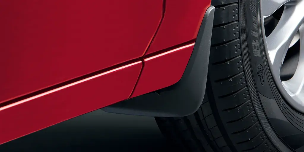 Mazda 2 Sport | Aletas Guardafangos